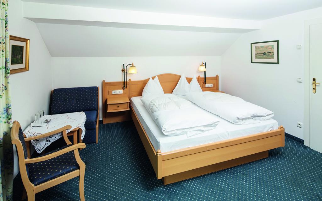 Pension Schiessling Anif Room photo